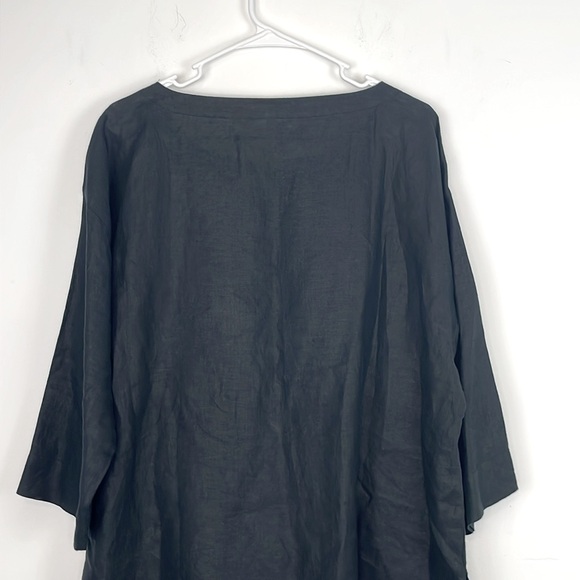 Eileen Fisher Black Bateau Neck 100% Linen Tunic Top. Size Medium. - Picture 9 of 12